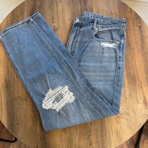 American eagle Mom Jeans size 14